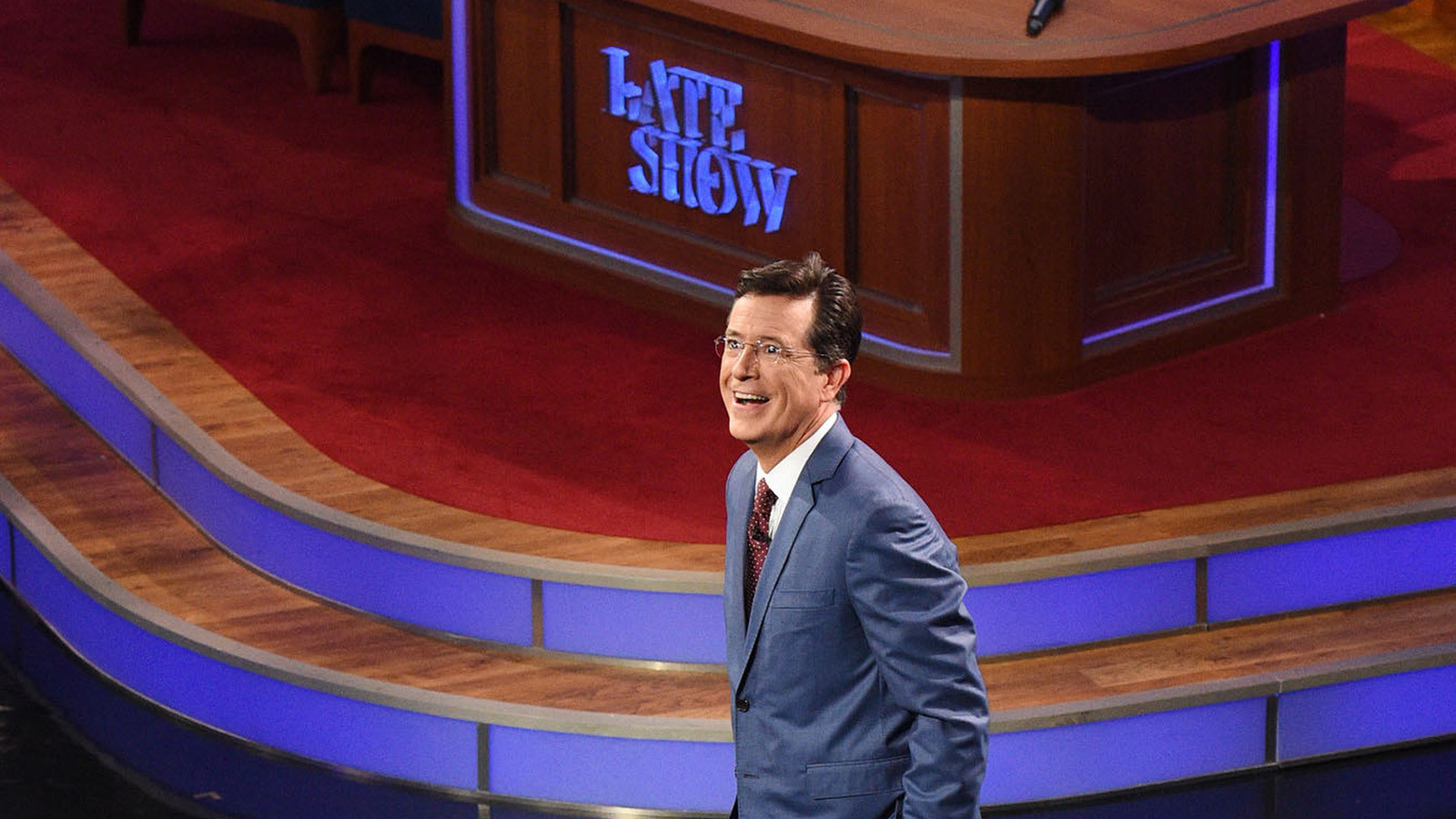la-et-st-late-show-with-stephen-colbert-review-20150908