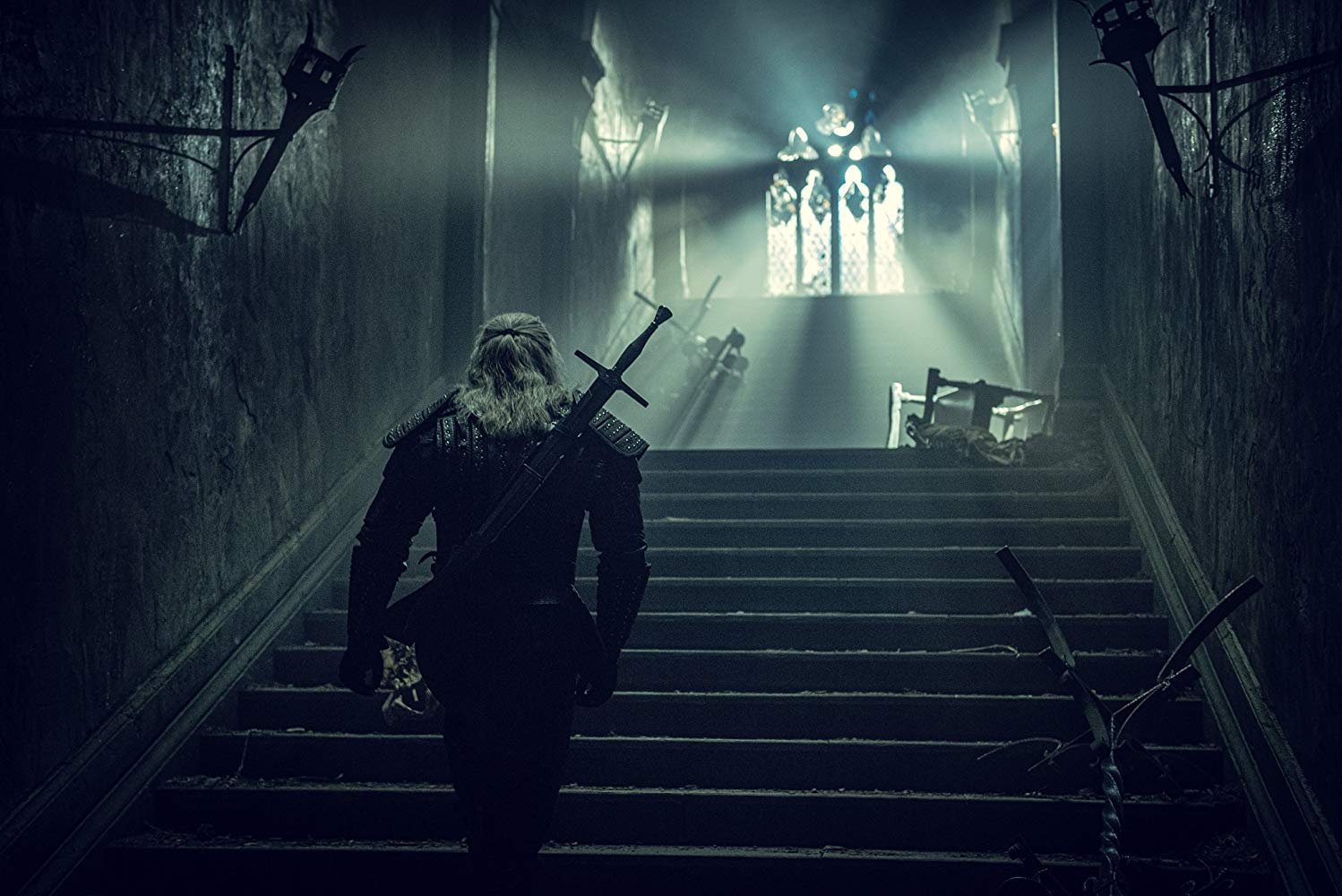 Henry Cavill's Witcher climbs up the stairs