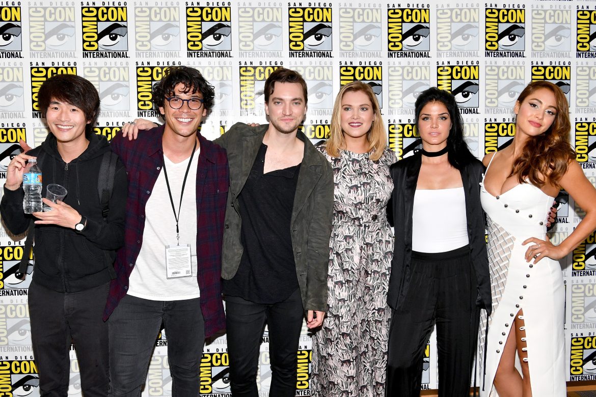 Cast of the 100