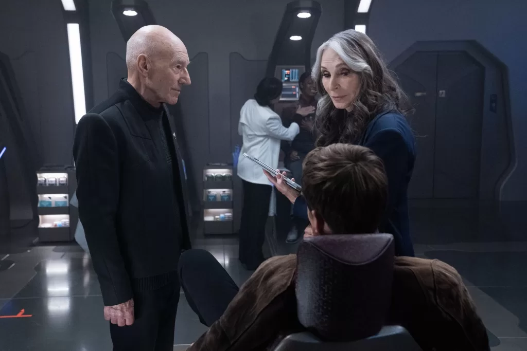 Jean-Luc, Beverly, and Jack in sick bay