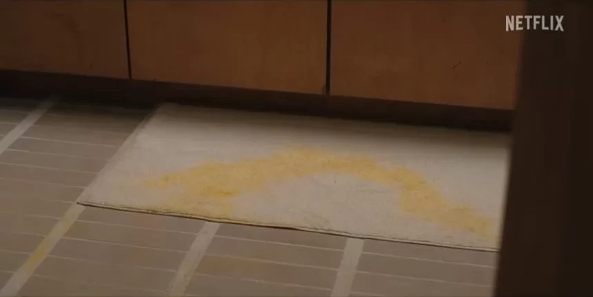 Urine stains on Amy's bathroom floor in Beef (2023)